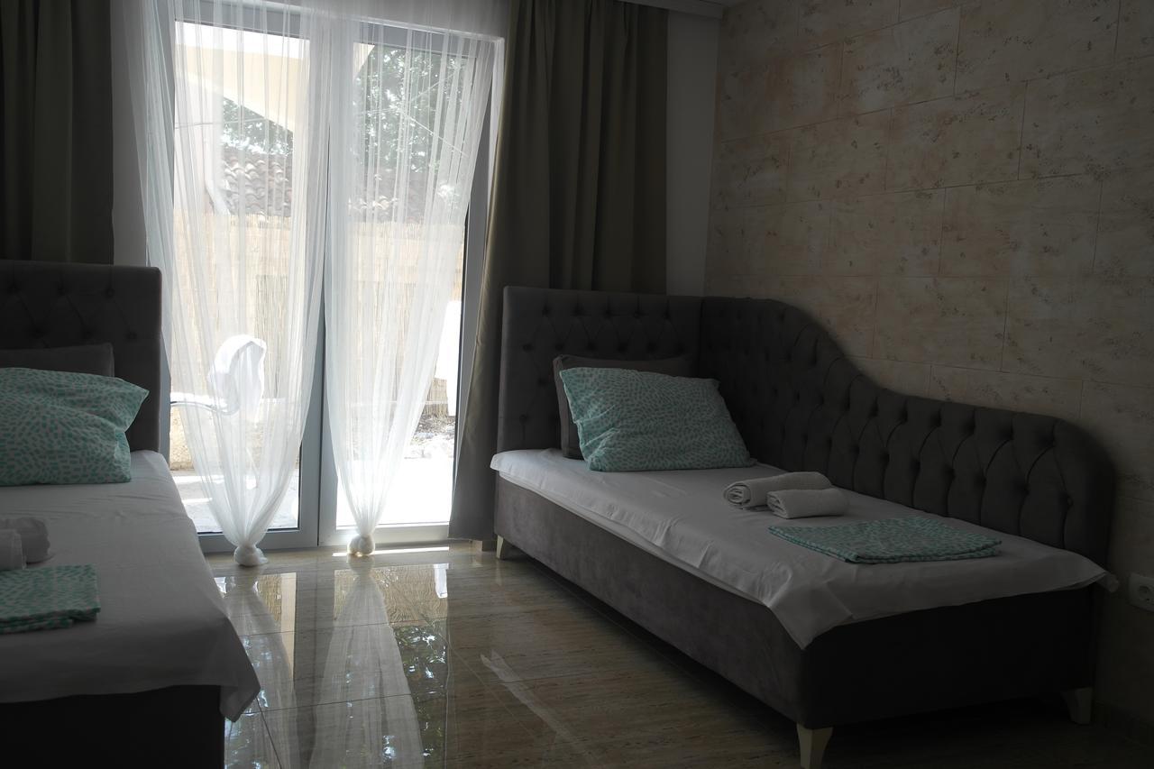 Soheds * Budva