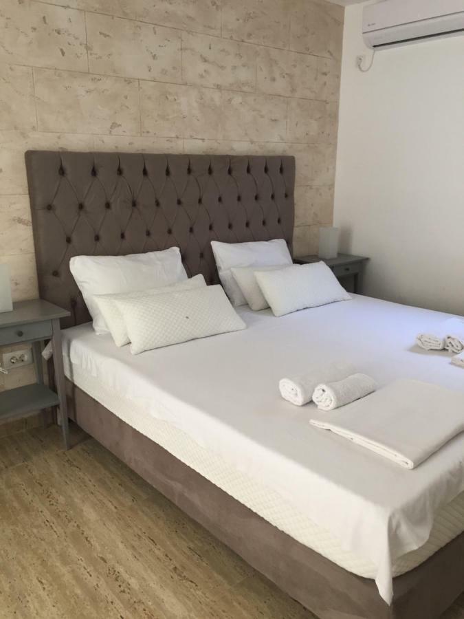 Soheds * Budva