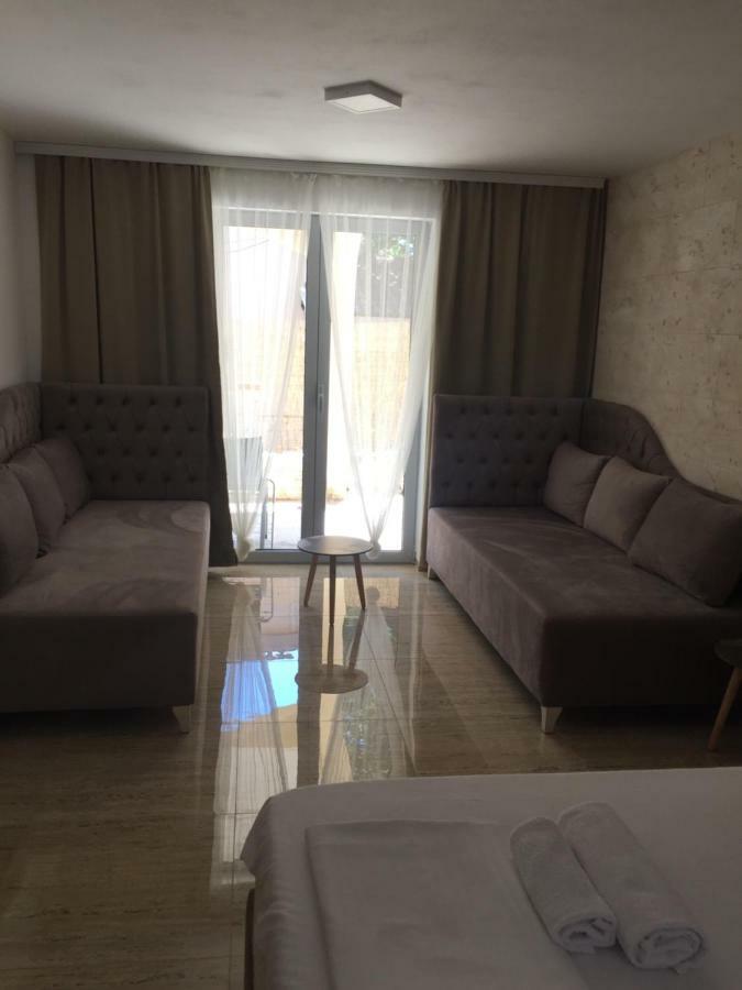 Apartment Soheds *